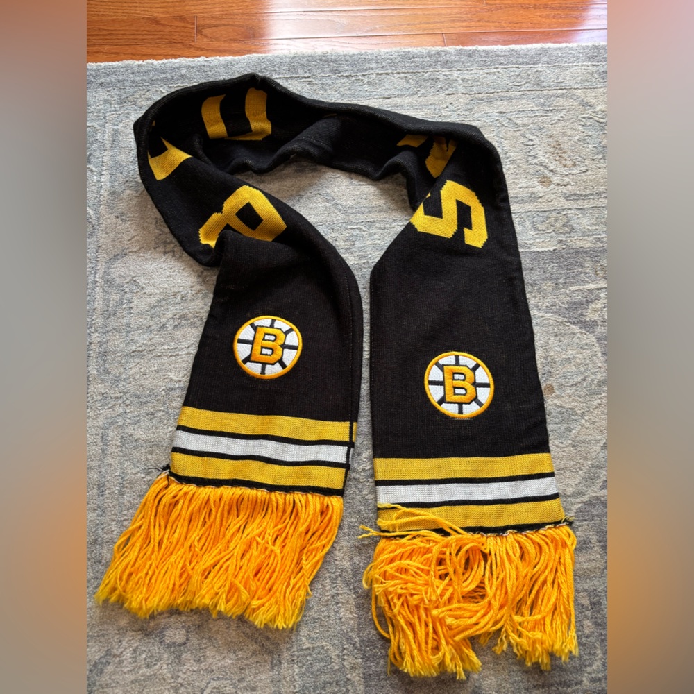 Official Bruins Fan Scarf